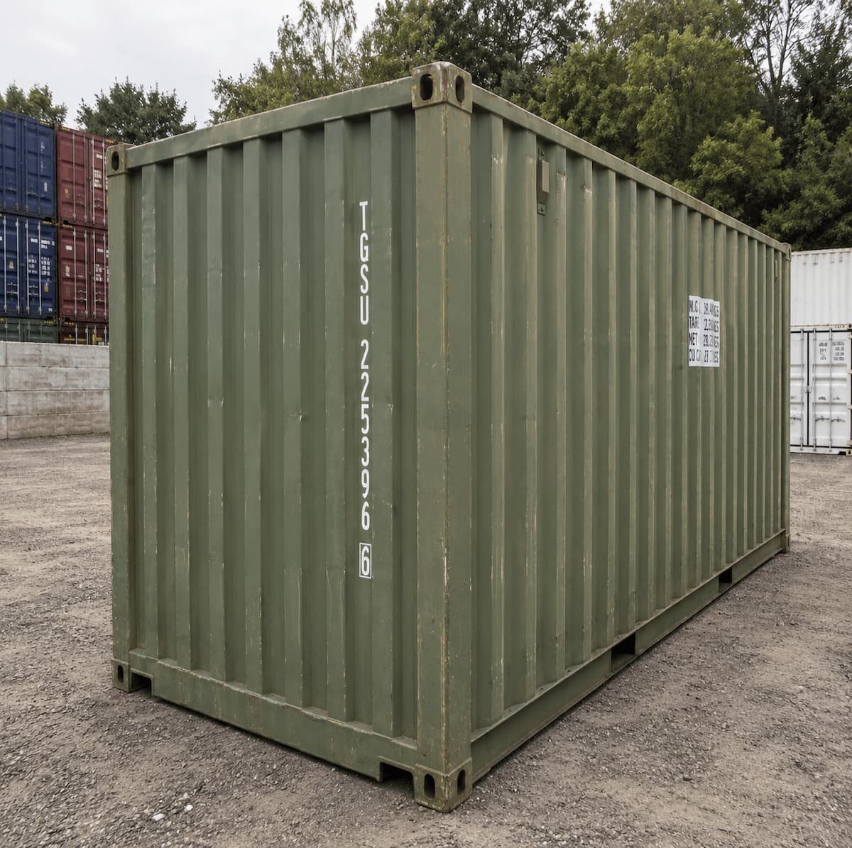 Used kiru green container, 20ft wind and watertight, doors closed delivered in across.